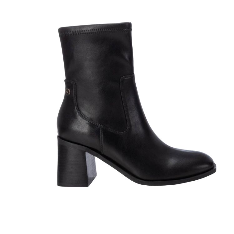 BLACK PU LADIES ANKLE BOOTS - XTI - Scarpe.am