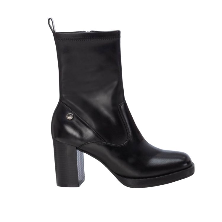 BLACK PU LADIES ANKLE BOOTS - XTI - Scarpe.am