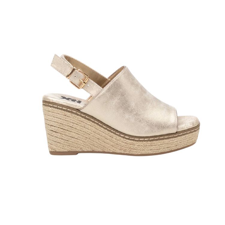 GOLD PU LADIES SANDALS - XTI - Scarpe.am