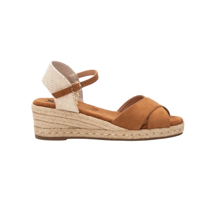 CAMEL MICROFIBER LADIES SANDALS - XTI - Scarpe.am