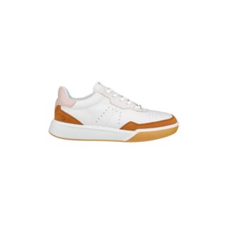 STREET COURT W