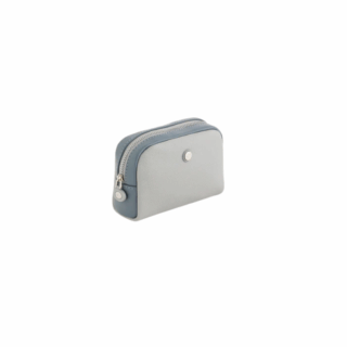 NECESSAIRE