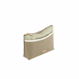 NECESSAIRE